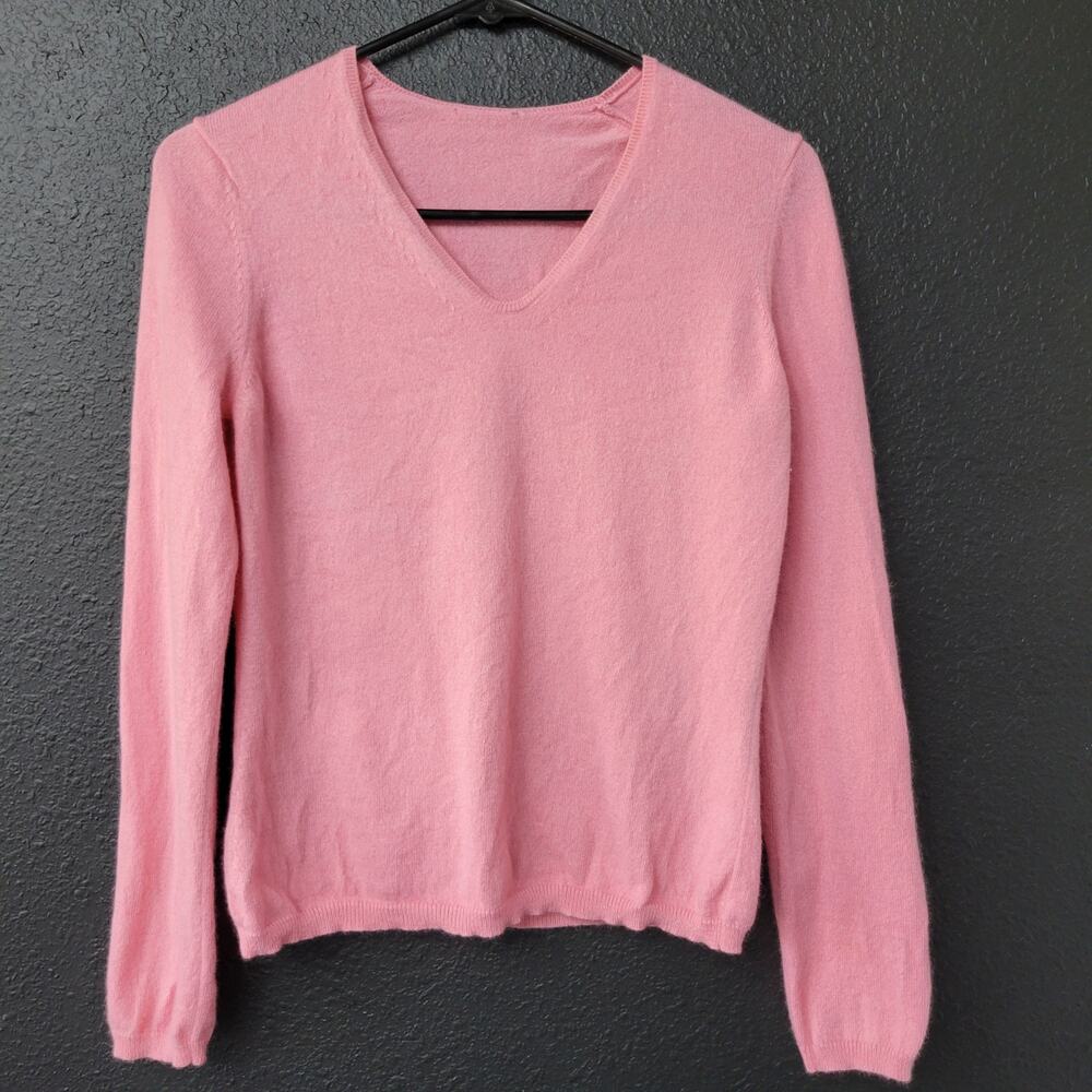 Pink Cashmere Sweater Old Money Quiet Luxury Capsule Wardrobe Cozy Comfy Fuzzy